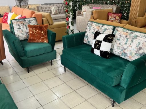 SALON AMOBLA